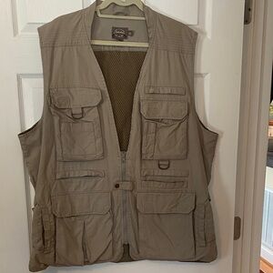 Cabela's Khaki Safari Series Multi-Pocket Vest XL